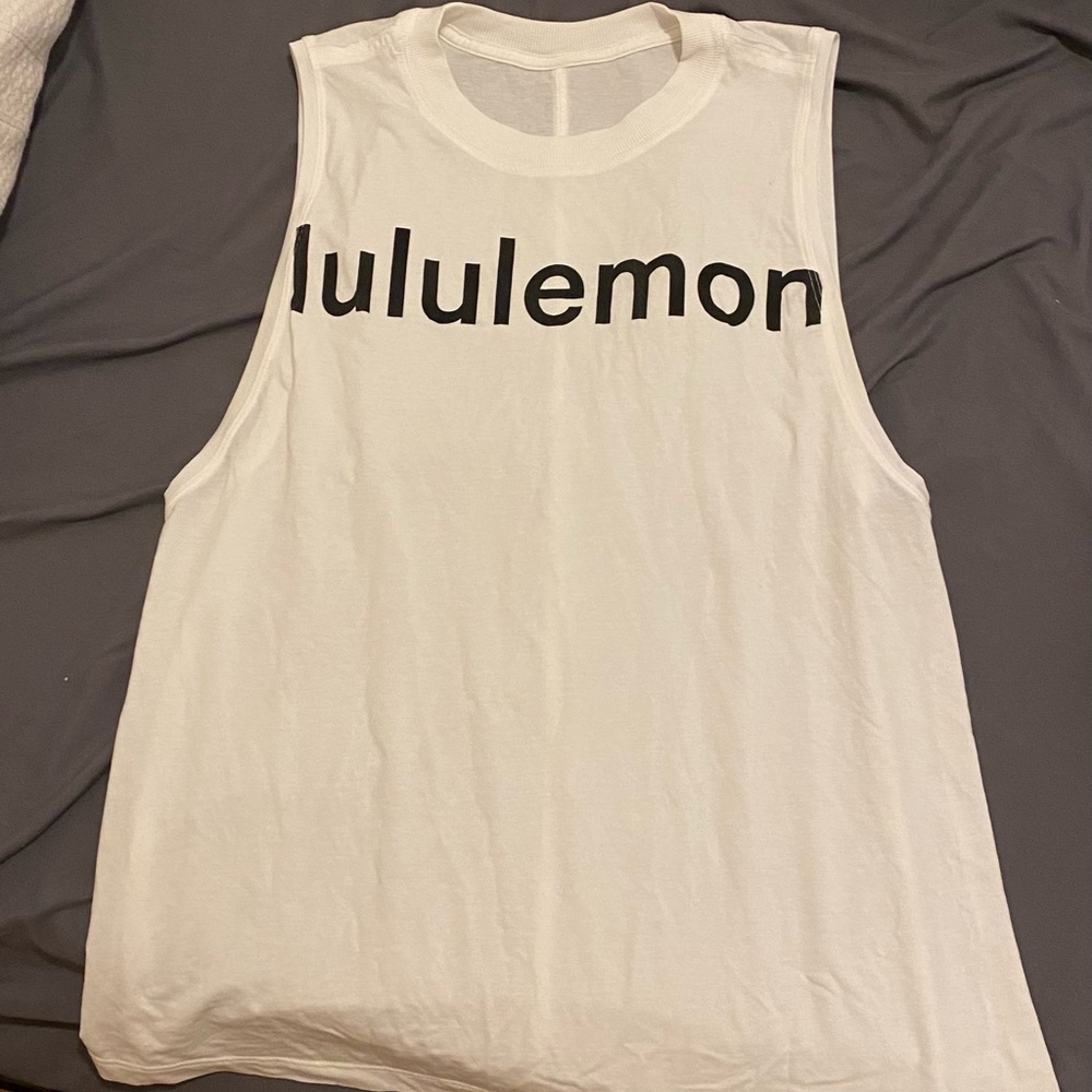 Lululemon muscle tank